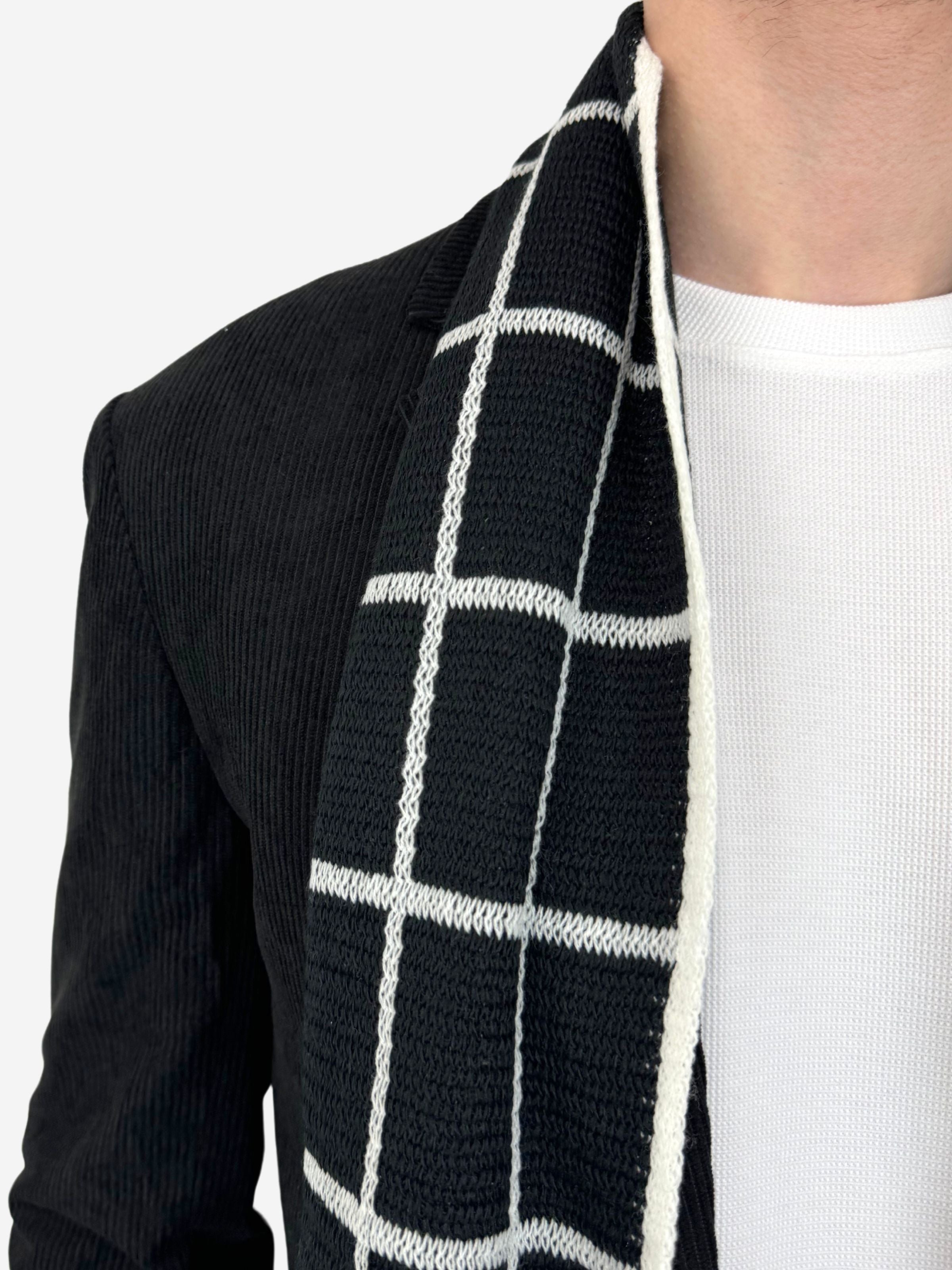 Noir Blanc - Check Scarf