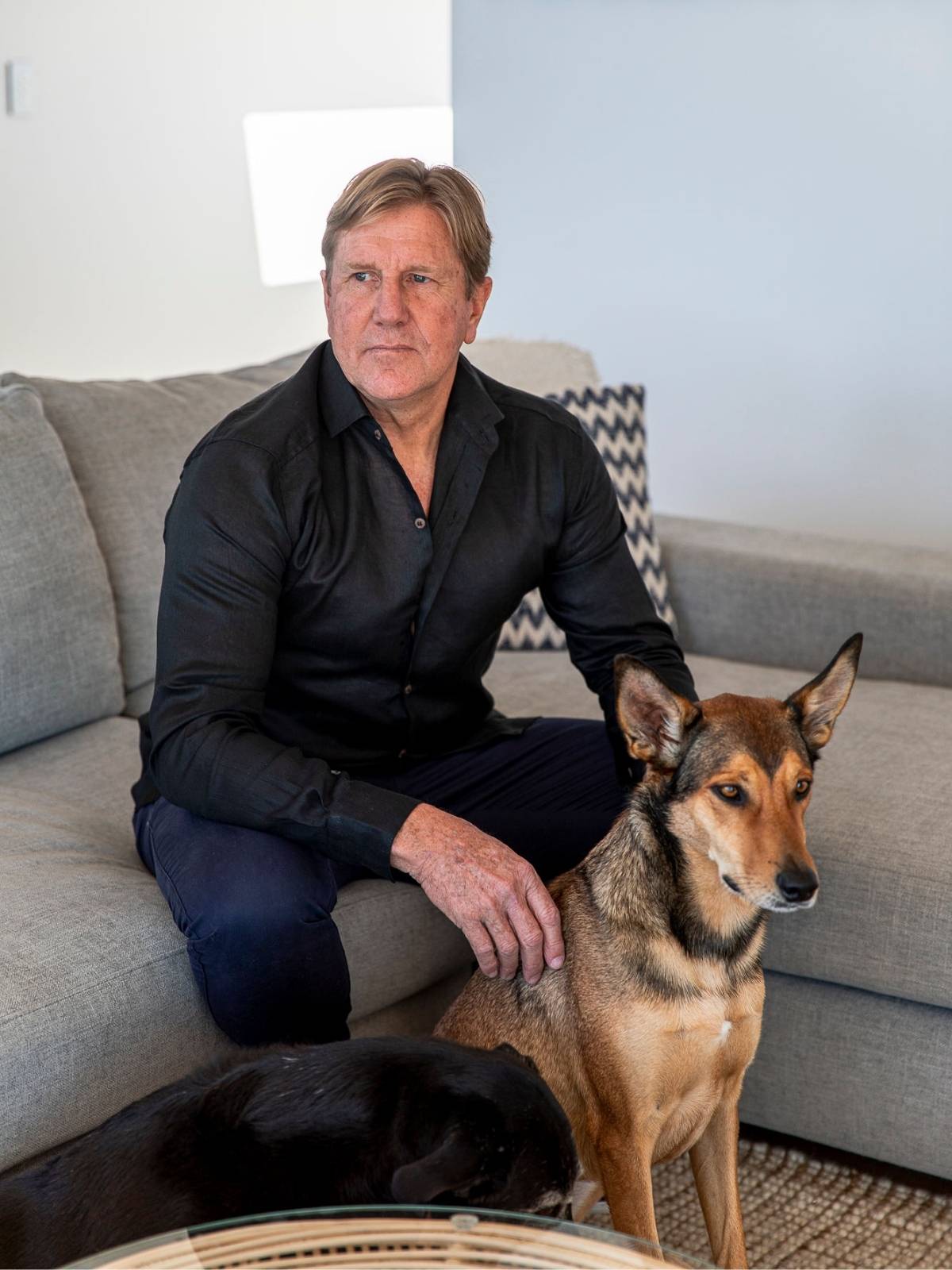 Byron Bay Black Linen L/S Big Mens Shirt